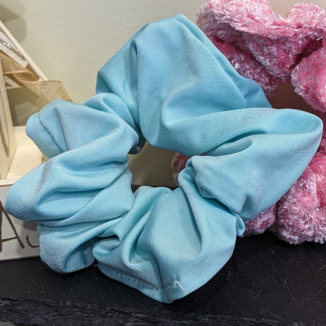LILLABEAN Hair Scrunchie